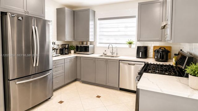 430 NE 145th Street, Miami, FL 33161