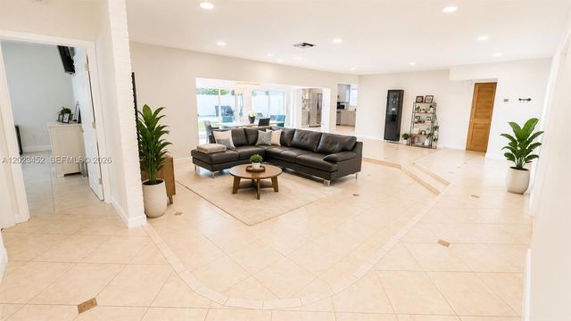430 NE 145th Street, Miami, FL 33161