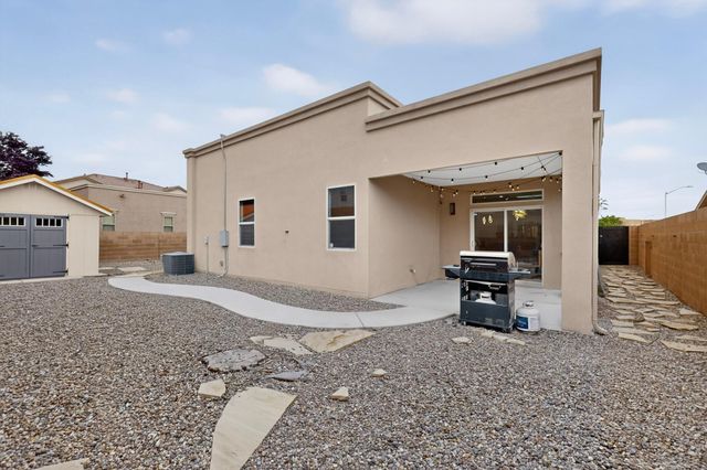8312 Hawk Eye Road NW, Albuquerque, NM 87120
