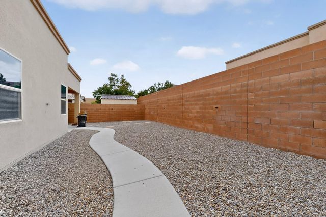 8312 Hawk Eye Road NW, Albuquerque, NM 87120