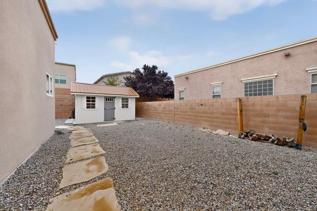 8312 Hawk Eye Road NW, Albuquerque, NM 87120