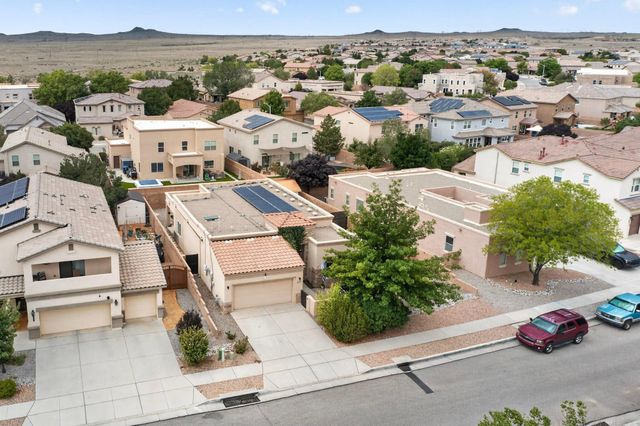 8312 Hawk Eye Road NW, Albuquerque, NM 87120