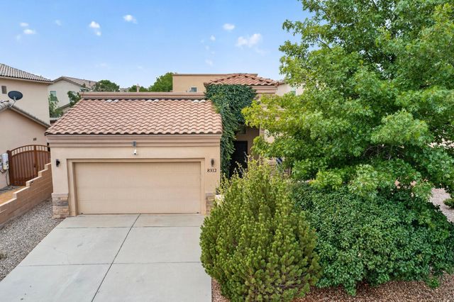 8312 Hawk Eye Road NW, Albuquerque, NM 87120