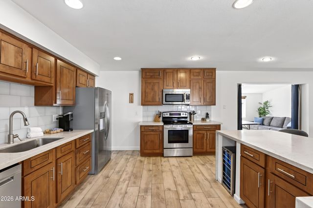 8731 E JACKRABBIT Road, Scottsdale, AZ 85250