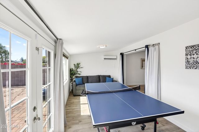 8731 E JACKRABBIT Road, Scottsdale, AZ 85250