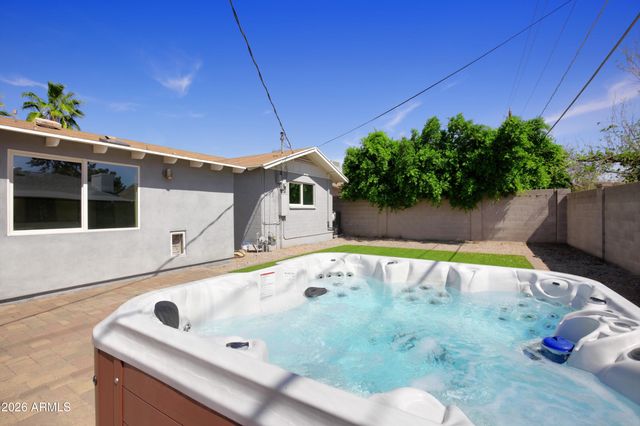 8731 E JACKRABBIT Road, Scottsdale, AZ 85250