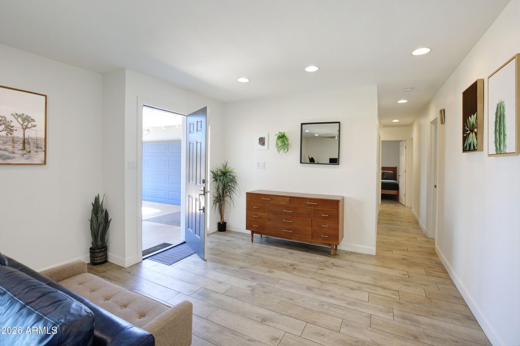 8731 E JACKRABBIT Road, Scottsdale, AZ 85250 — photo 5