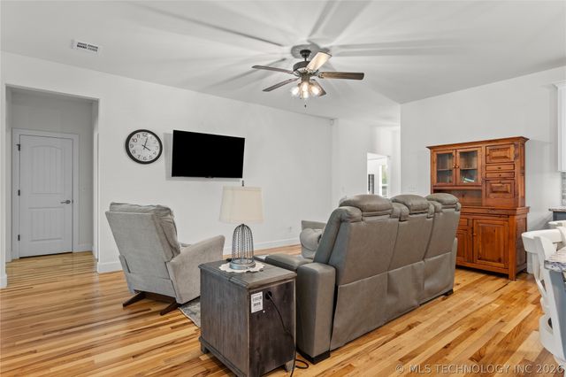 13863 S 21st Place, Bixby, OK 74008