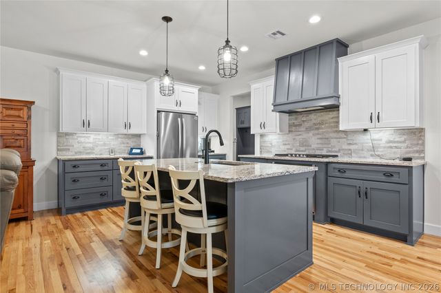 13863 S 21st Place, Bixby, OK 74008