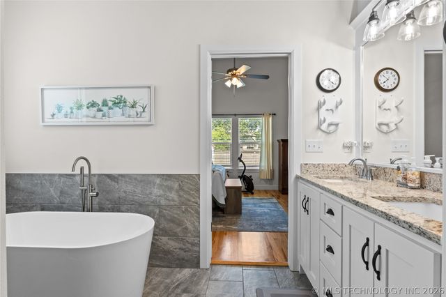 13863 S 21st Place, Bixby, OK 74008