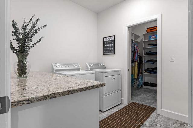 13863 S 21st Place, Bixby, OK 74008