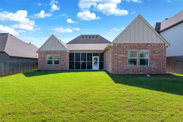 13863 S 21st Place, Bixby, OK 74008