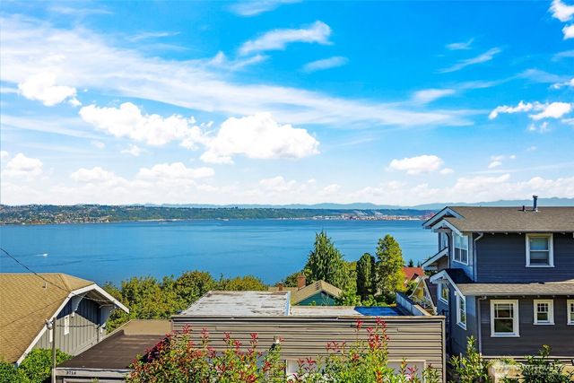 3809 N Adams Street, Tacoma, WA 98407