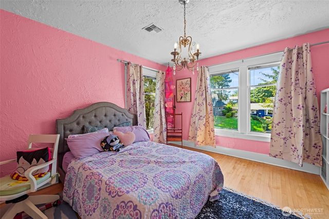 3809 N Adams Street, Tacoma, WA 98407
