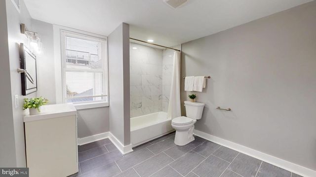 1912 E PRATT ST, Baltimore, MD 21231