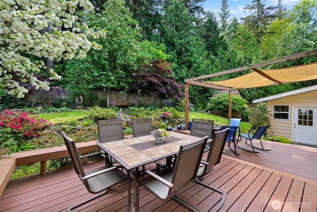 2488 Autumnwood Court, Bellingham, WA 98229