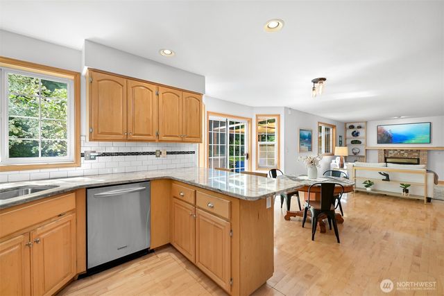 2488 Autumnwood Court, Bellingham, WA 98229