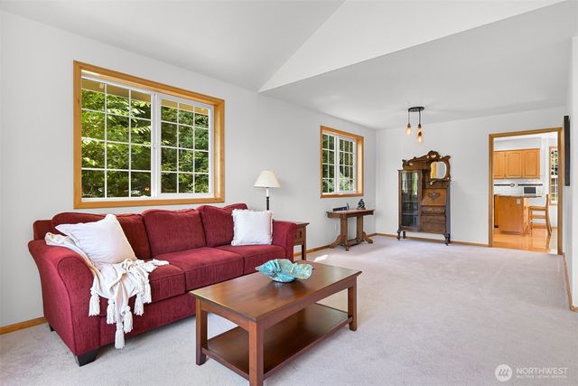 2488 Autumnwood Court, Bellingham, WA 98229