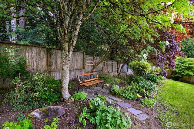 2488 Autumnwood Court, Bellingham, WA 98229