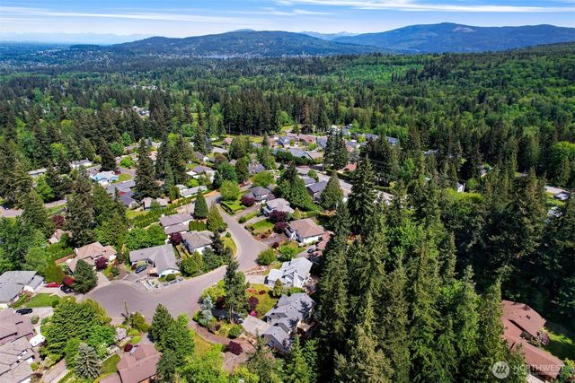 2488 Autumnwood Court, Bellingham, WA 98229