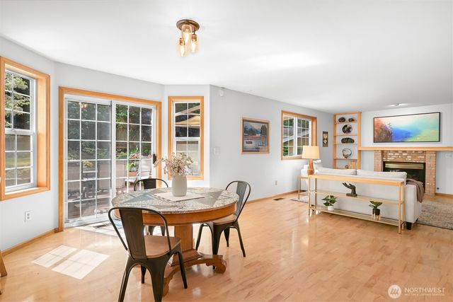 2488 Autumnwood Court, Bellingham, WA 98229