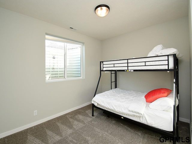 20511 Hartman Avenue, Elkhorn, NE 68022