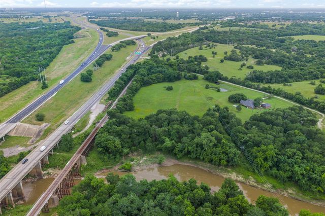 7880 Chockataw Lane, Navasota, TX 77868