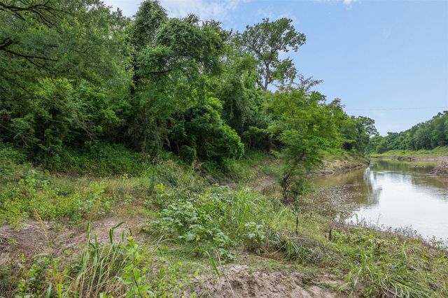 7880 Chockataw Lane, Navasota, TX 77868