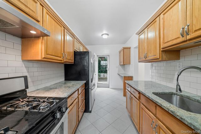 5461 Sylvan Avenue, Bronx, NY 10471