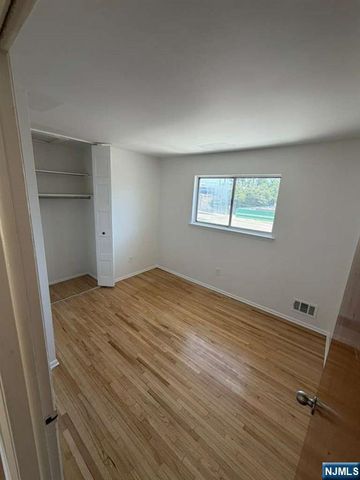 330 Taft Place, Harrison, NJ 07029