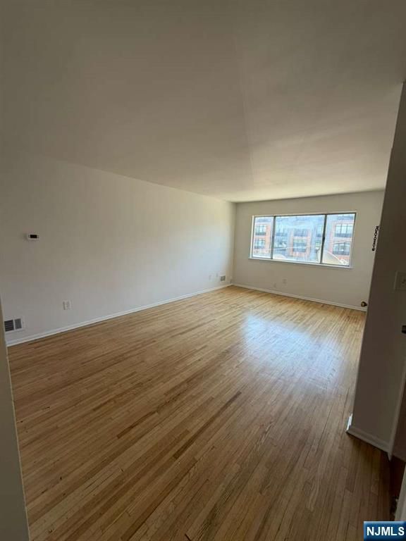 330 Taft Place, Harrison, NJ 07029