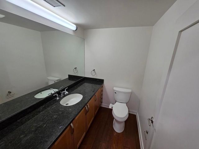 5448 La Jolla Blvd F101, La Jolla, CA 92037