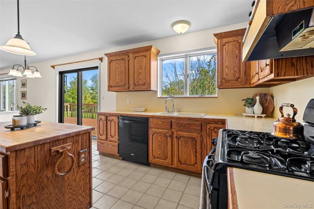 296 Ridge Road, Westtown, NY 10998