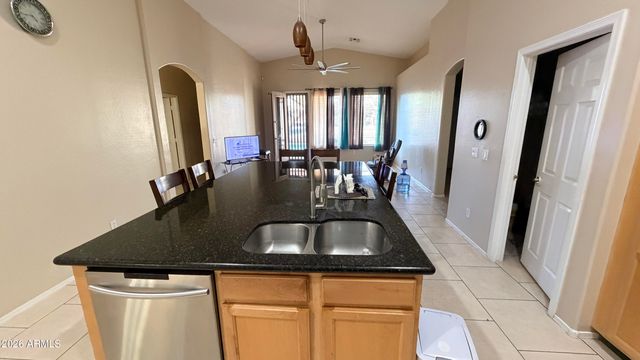 10894 W DAVIS Lane, Avondale, AZ 85323