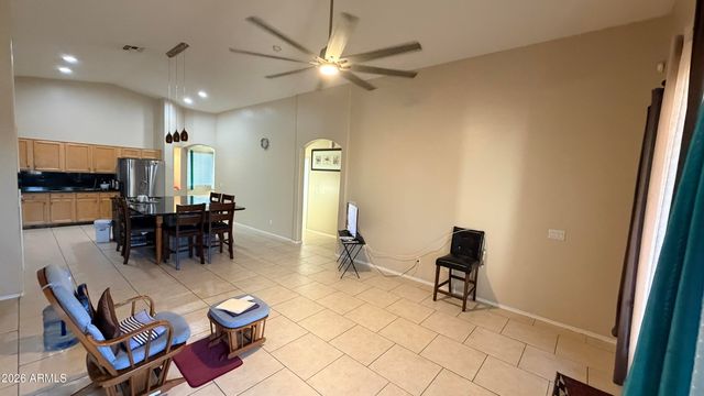 10894 W DAVIS Lane, Avondale, AZ 85323