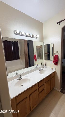 10894 W DAVIS Lane, Avondale, AZ 85323