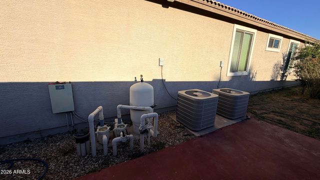 10894 W DAVIS Lane, Avondale, AZ 85323