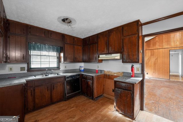 4579 Tudor Castle Drive, Decatur, GA 30035