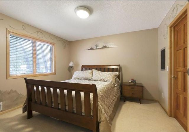 8217 W 93rd Street Circle, Bloomington, MN 55438