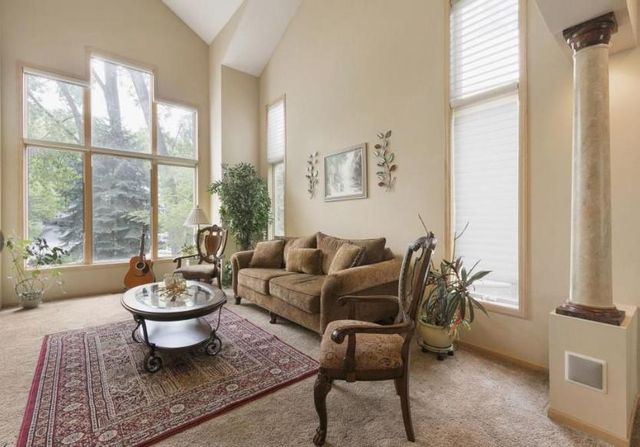 8217 W 93rd Street Circle, Bloomington, MN 55438