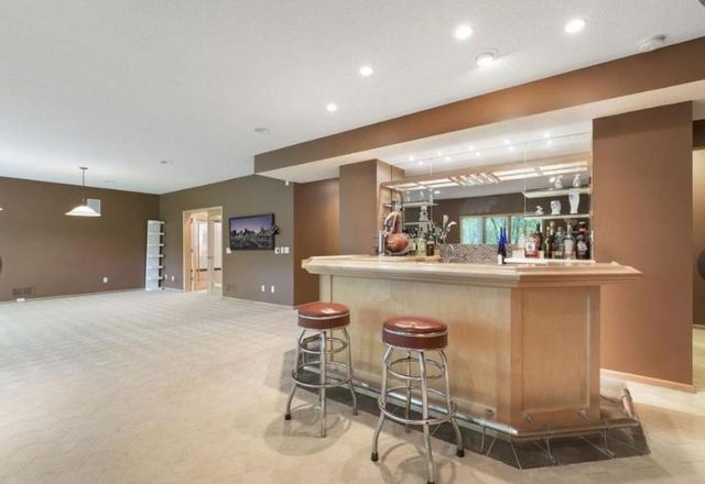 8217 W 93rd Street Circle, Bloomington, MN 55438