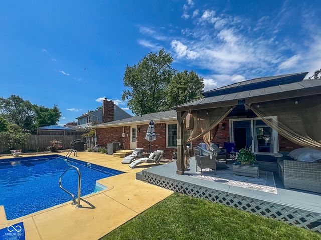 3345 30th Street, Columbus, IN 47203