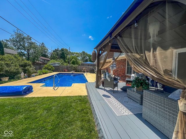 3345 30th Street, Columbus, IN 47203