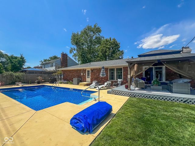 3345 30th Street, Columbus, IN 47203