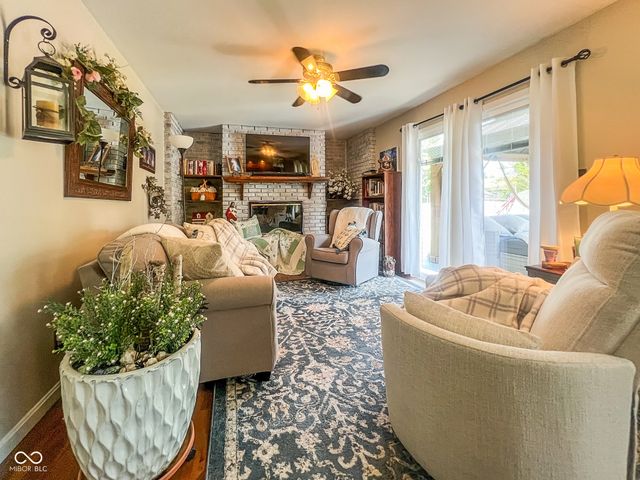 3345 30th Street, Columbus, IN 47203