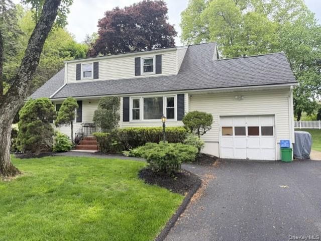 17 Mallory Road, Spring Valley, NY 10977