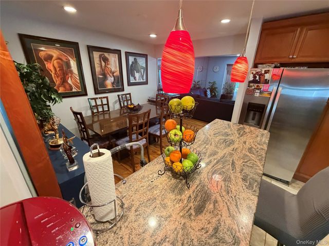 17 Mallory Road, Spring Valley, NY 10977
