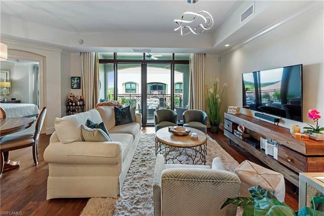 9115 Strada PL 5501, Naples, FL 34108