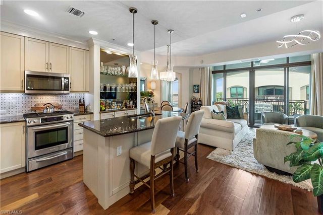 9115 Strada PL 5501, Naples, FL 34108