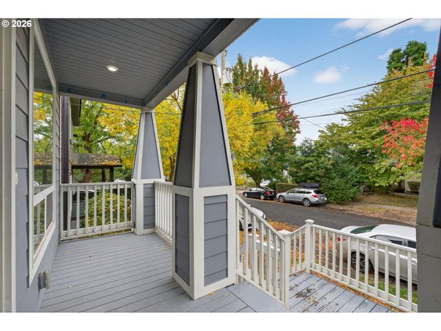 522 Ne MORRIS St, Portland, OR 97212